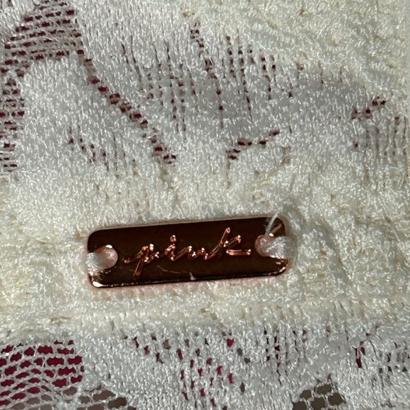 PINK Victoria's Secret Floral Lace Bralette in Cream - Picture 5 of 10